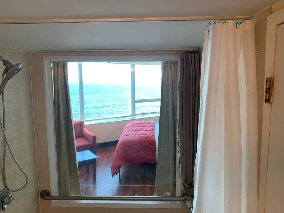 Atlantic Palace Beachfront Ocean View 애틀랜틱시티 외부 사진